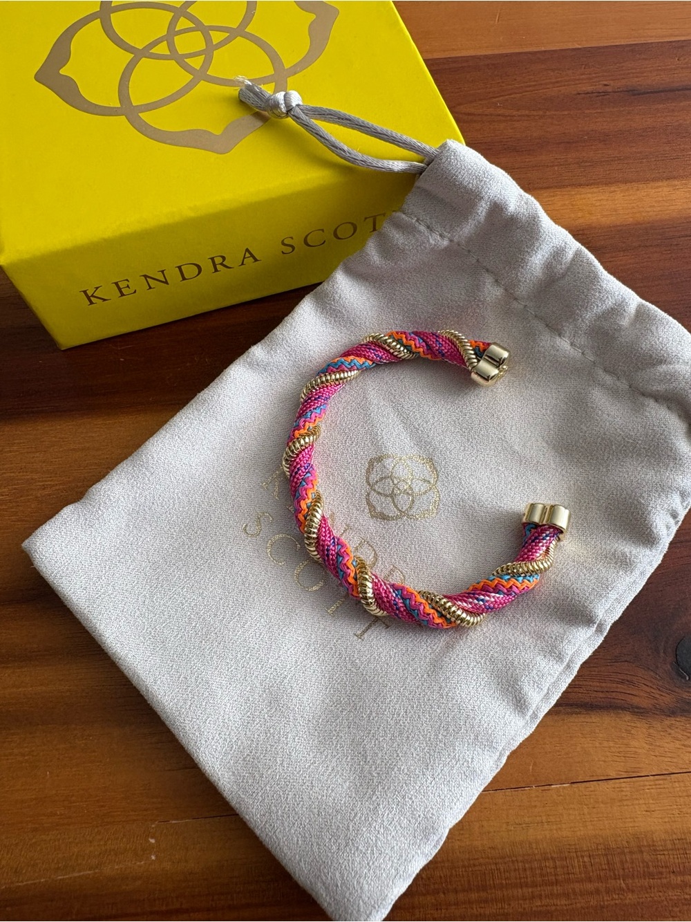 Kendra Scott Multicolor Woven Cord Twisted Rope Cuff Bracelet Gold Tone Box Dust